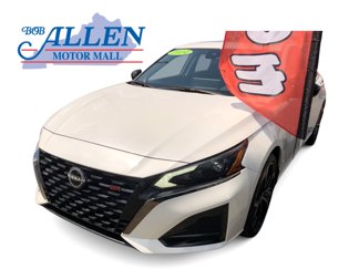 Used 2024 Nissan Altima 2.5 SR w/ SR Premium Package image 1