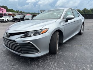 Used 2022 Toyota Camry LE image 1