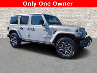 Used 2024 Jeep Wrangler Sahara image 1