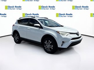 Used 2018 Toyota RAV4 XLE image 1