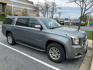 Used 2020 GMC Yukon XL SLT image 1
