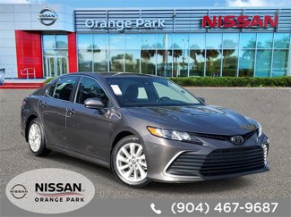 Used 2022 Toyota Camry LE image 1