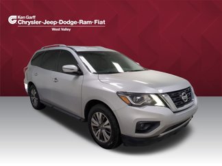 Used 2019 Nissan Pathfinder SL image 1