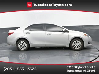 Used 2019 Toyota Corolla LE image 1