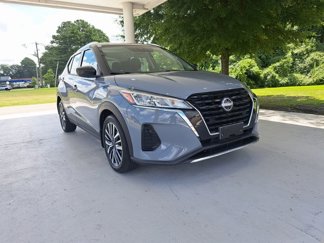 Used 2023 Nissan Kicks SV image 1