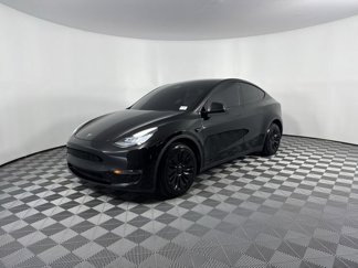 Used 2021 Tesla Model Y Long Range image 1
