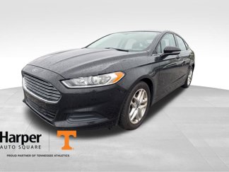 Used 2015 Ford Fusion SE image 1