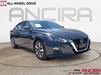 Used 2021 Nissan Altima 2.5 SV w/ SV Premium Package image 1