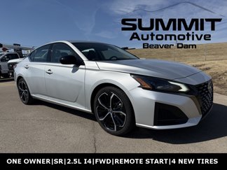 Used 2023 Nissan Altima 2.5 SR image 1