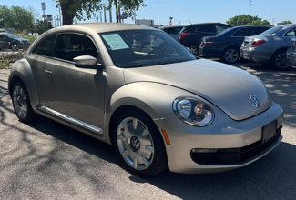 Used 2012 Volkswagen Beetle 2.5 image 1