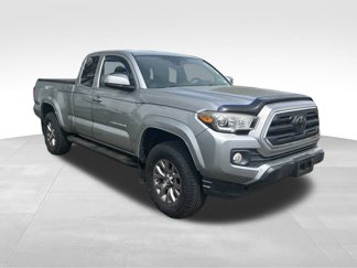 Used 2018 Toyota Tacoma 4x4 Access Cab image 1