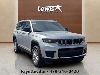 New 2025 Jeep Grand Cherokee L Laredo image 1