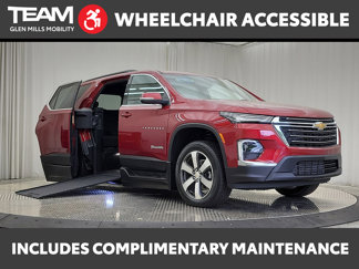 Used 2023 Chevrolet Traverse LT w/ LT Premium Package image 1