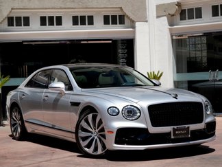 Used 2021 Bentley Flying Spur W12 image 1