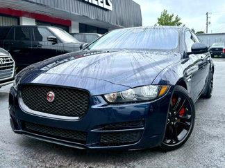 Used 2017 Jaguar XE Premium image 1
