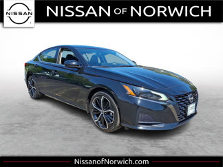 Used 2024 Nissan Altima 2.5 SR w/ SR Premium Package image 1