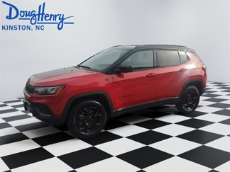 Used 2023 Jeep Compass Trailhawk image 1