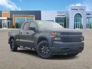 Used 2020 Chevrolet Silverado 1500 Custom w/ Custom Value Package image 1