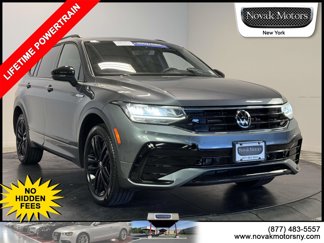Used 2022 Volkswagen Tiguan SE R-Line image 1