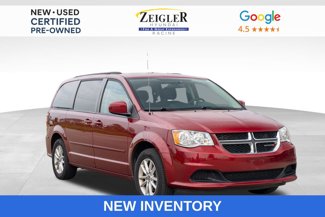 Used 2016 Dodge Grand Caravan SXT w/ Rear Park Assist Package image 1
