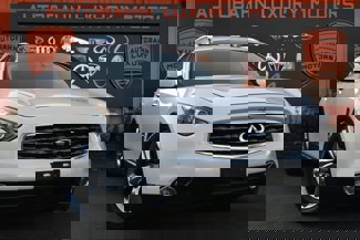 Used 2009 INFINITI FX35 2WD w/ Navigation Pkg image 1