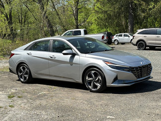 Used 2023 Hyundai Elantra Limited w/ Cargo Package image 1