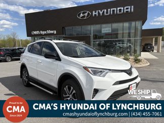 Used 2018 Toyota RAV4 LE image 1