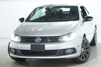 Used 2013 Volkswagen Eos w/ Sport Package image 1