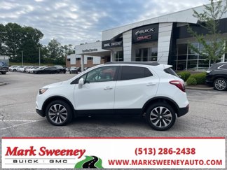 Used 2022 Buick Encore Preferred image 1