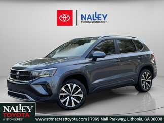 Used 2022 Volkswagen Taos SE image 1