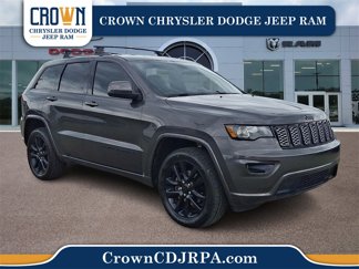 Used 2020 Jeep Grand Cherokee Altitude image 1