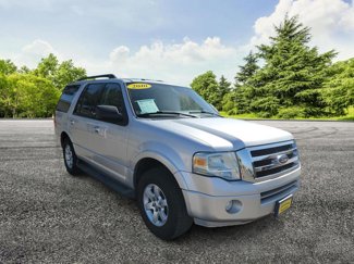 Used 2010 Ford Expedition XLT image 1