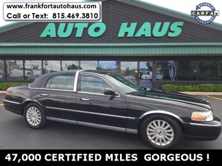 Used 2003 Lincoln Town Car Executive image 1