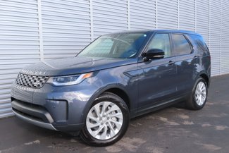 New 2024 Land Rover Discovery S image 1