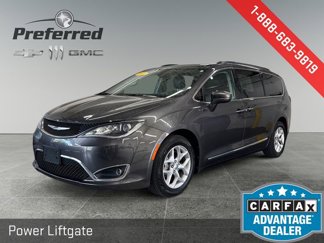 Used 2017 Chrysler Pacifica Touring-L w/ Tire & Wheel Group image 1