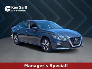 Used 2022 Nissan Altima 2.5 SV image 1