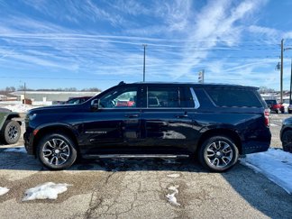 Used 2021 Chevrolet Suburban LT w/ LT Signature Plus Package image 1