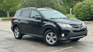 Used 2013 Toyota RAV4 XLE image 1