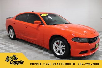 Used 2019 Dodge Charger SXT w/ Leather Interior Group image 1