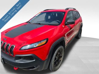 Used 2017 Jeep Cherokee Trailhawk w/ Cold Weather Group image 1