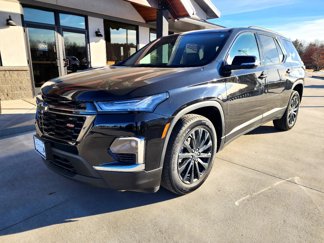 Used 2023 Chevrolet Traverse RS image 1