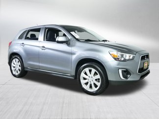 Used 2015 Mitsubishi Outlander Sport SE image 1