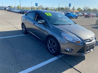 Used 2013 Ford Focus SE image 1