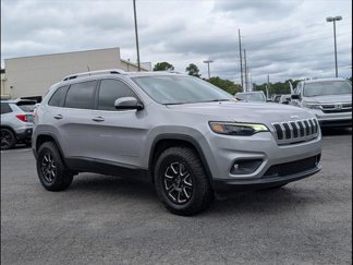 Used 2019 Jeep Cherokee Latitude w/ Popular Appearance Group image 1