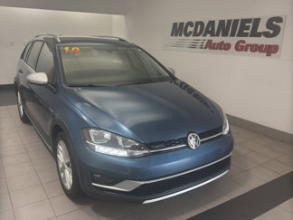 Used 2019 Volkswagen Golf Alltrack S image 1