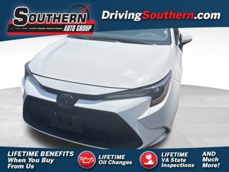 Used 2022 Toyota Corolla LE image 1
