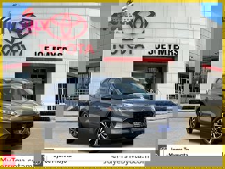 Used 2022 Ford Escape SE w/ SE Sport Appearance Package image 1