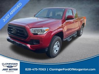 Used 2022 Toyota Tacoma SR image 1