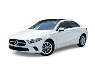 Used 2022 Mercedes-Benz A 220 image 1
