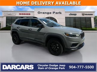 Used 2023 Jeep Cherokee Altitude Lux image 1